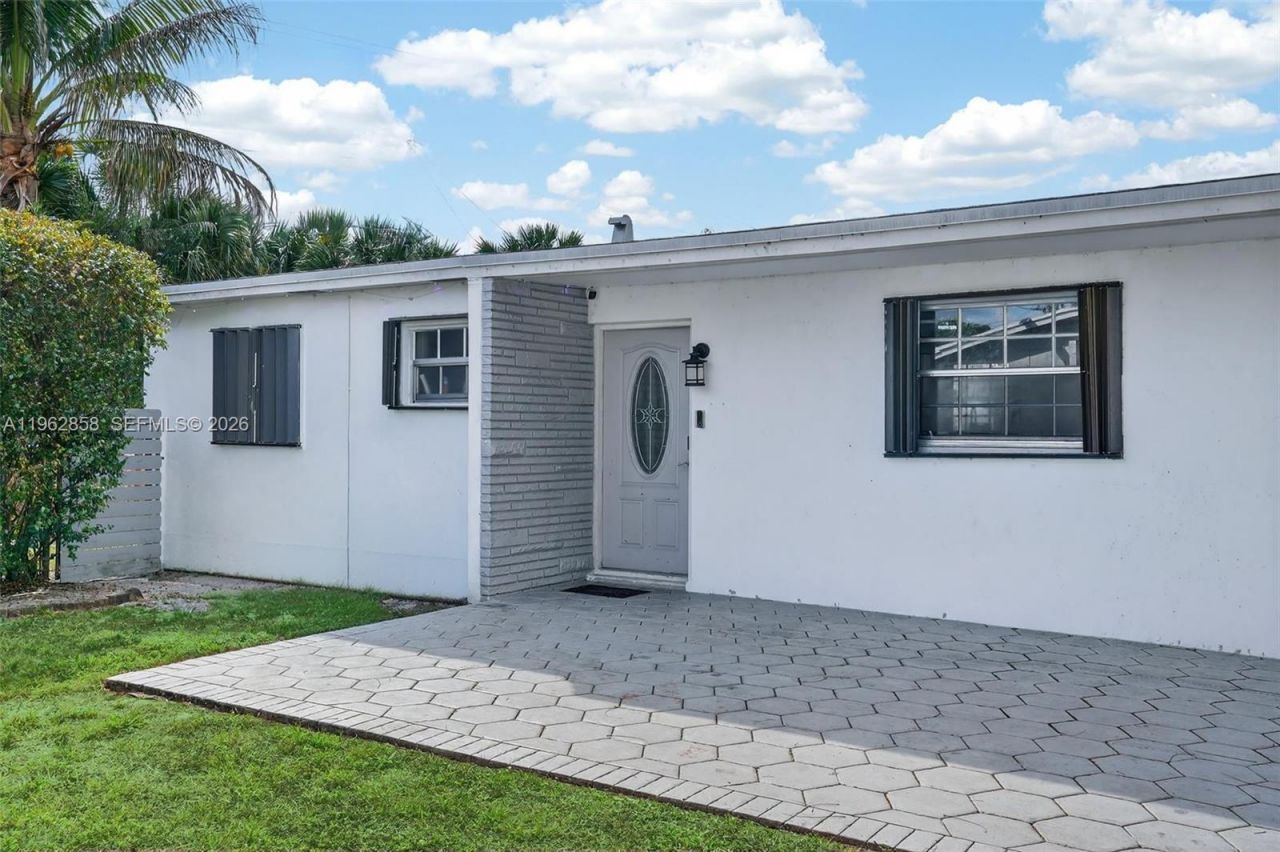 20615 NW 28th Ave , Miami Gardens, FL 33056 Photo