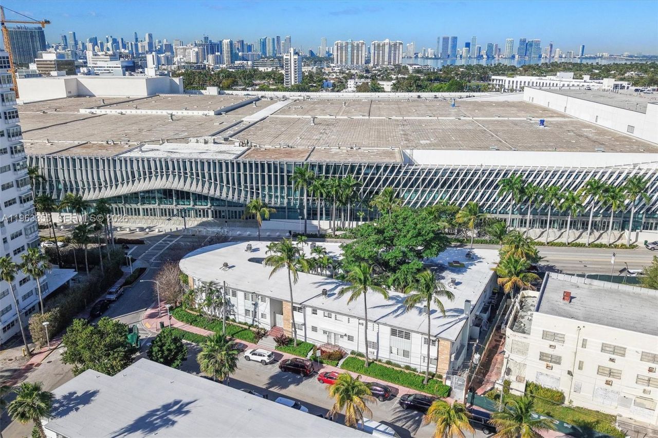 1925 Washington Ave , Unit 21, Miami Beach, FL 33139 Photo