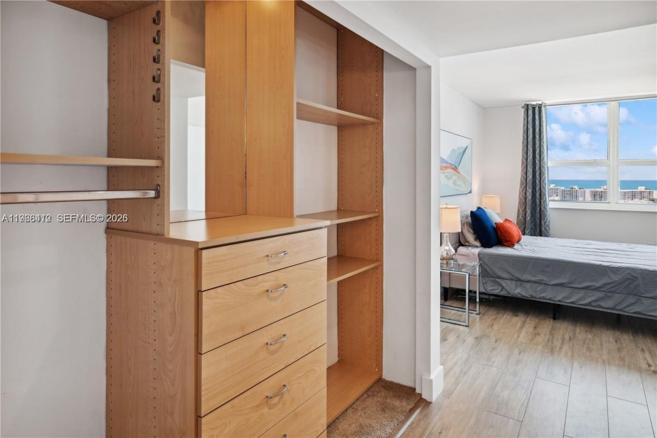 90 Alton Rd, Unit 1901, Miami Beach, FL 33139 Photo