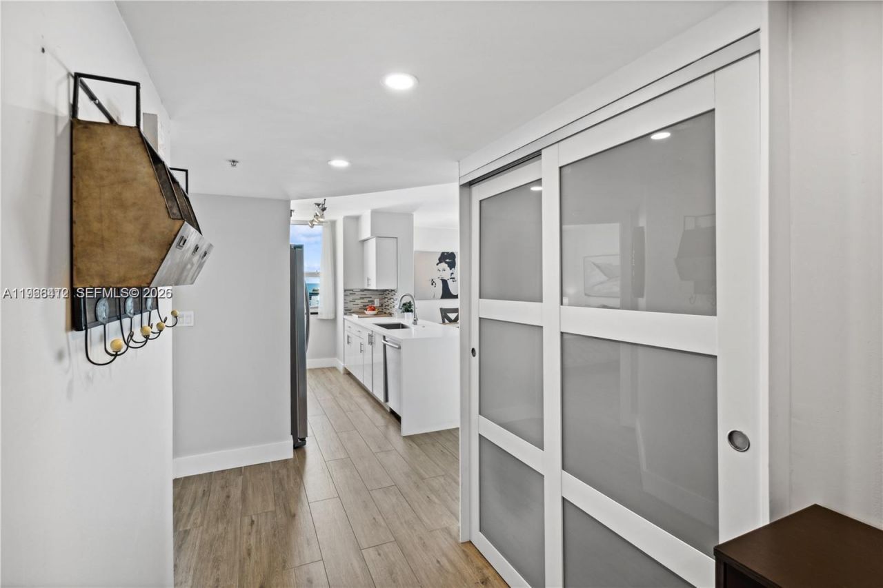 90 Alton Rd, Unit 1901, Miami Beach, FL 33139 Photo