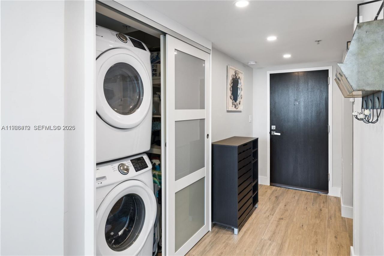 90 Alton Rd, Unit 1901, Miami Beach, FL 33139 Photo