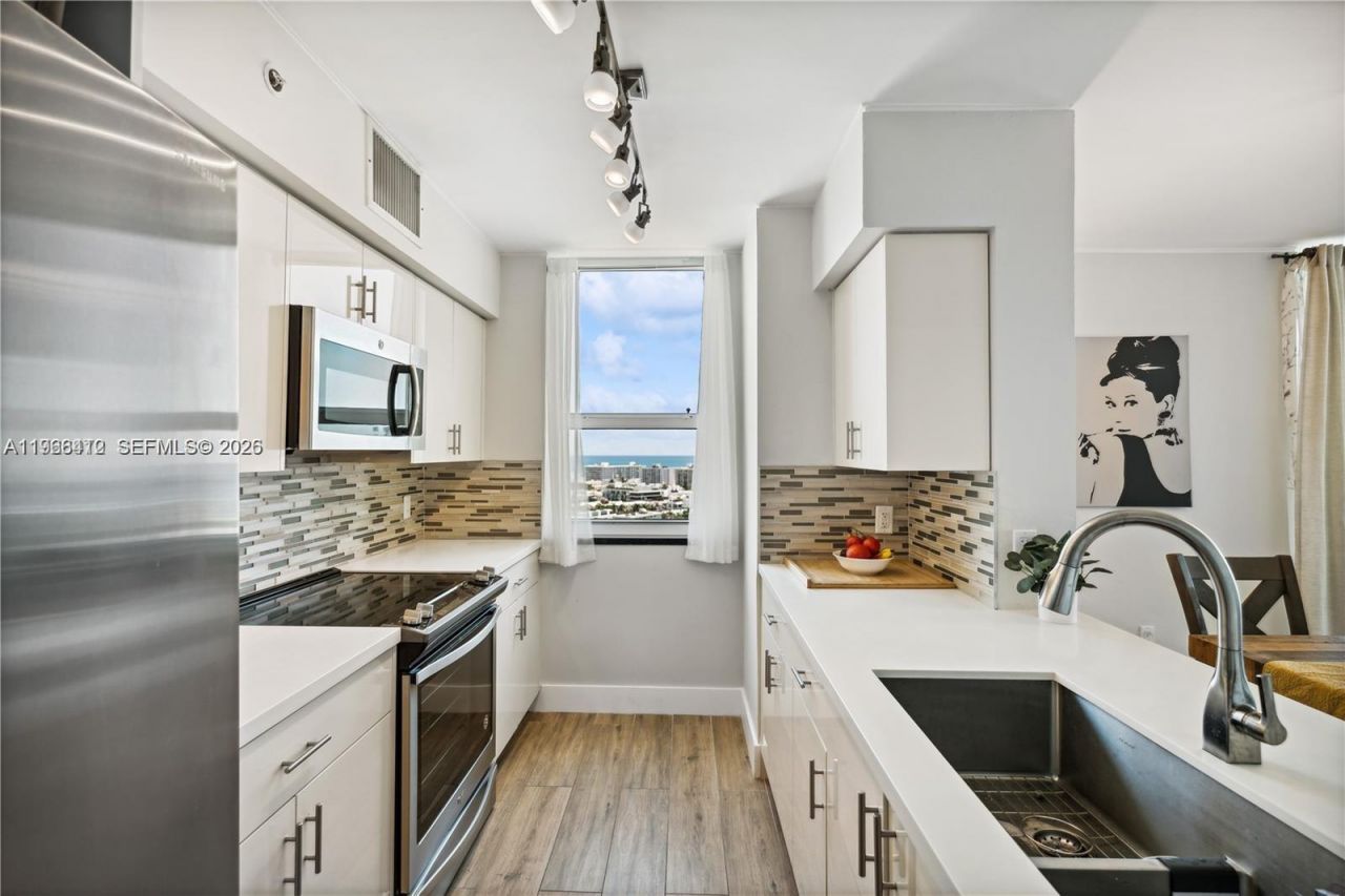 90 Alton Rd, Unit 1901, Miami Beach, FL 33139 Photo