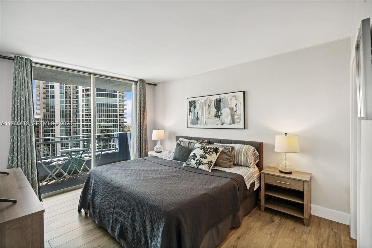 90 Alton Rd, Unit 1901, Miami Beach, FL 33139 Photo