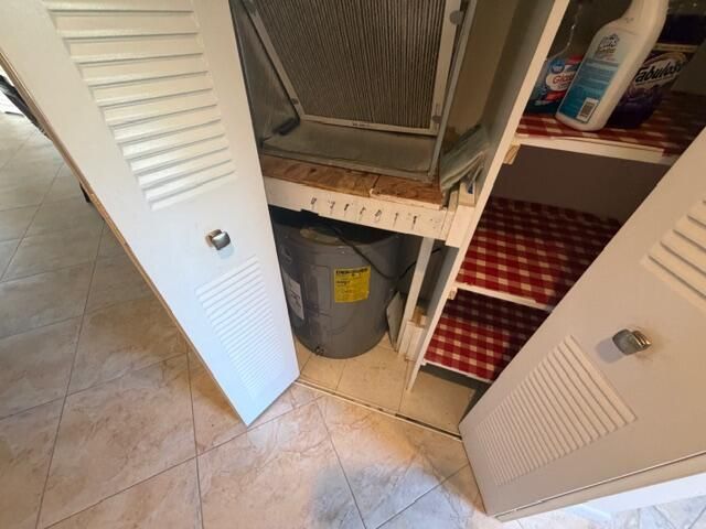 18081 SE Country Club Drive, Unit 121, Tequesta, FL 33469 Photo