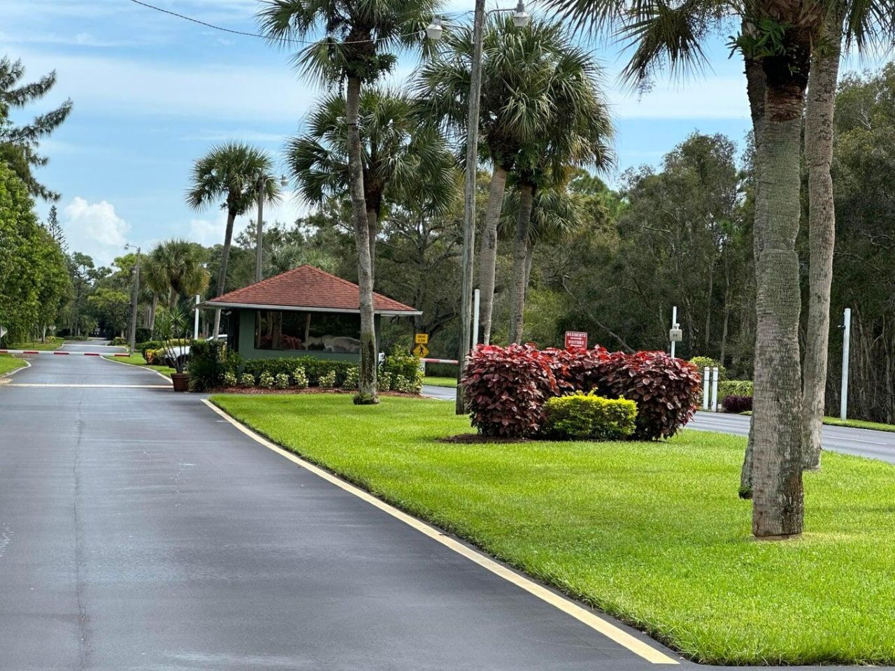 1212 Lakes End Drive, Unit D, Fort Pierce, FL 34982 Photo