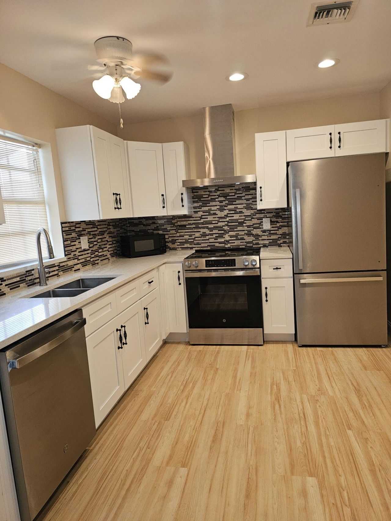 1212 Lakes End Drive, Unit D, Fort Pierce, FL 34982 Photo