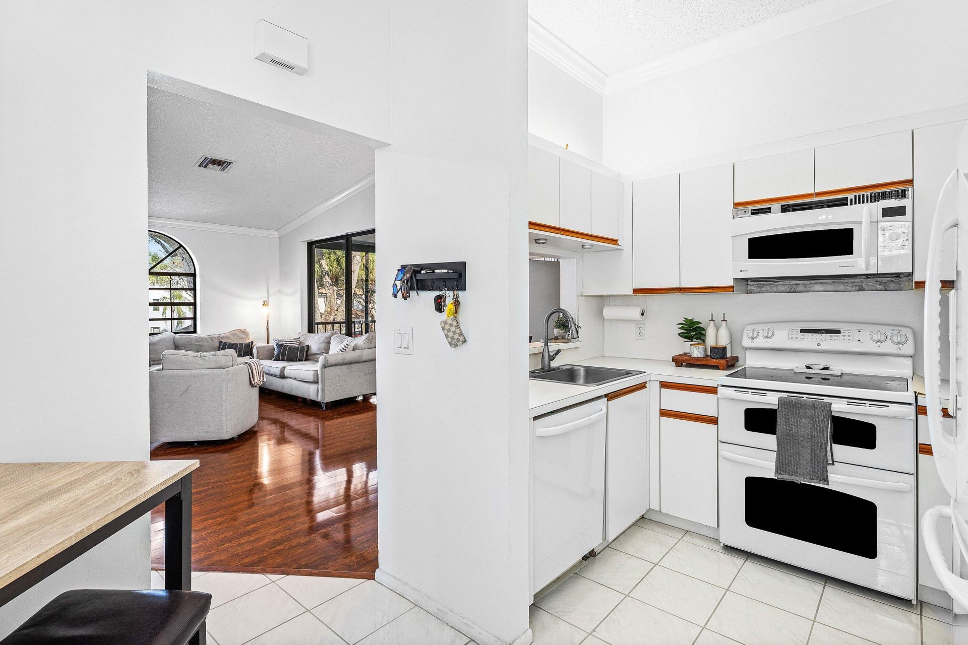 5406 Venetia Court, Unit F, Boynton Beach, FL 33437 Photo