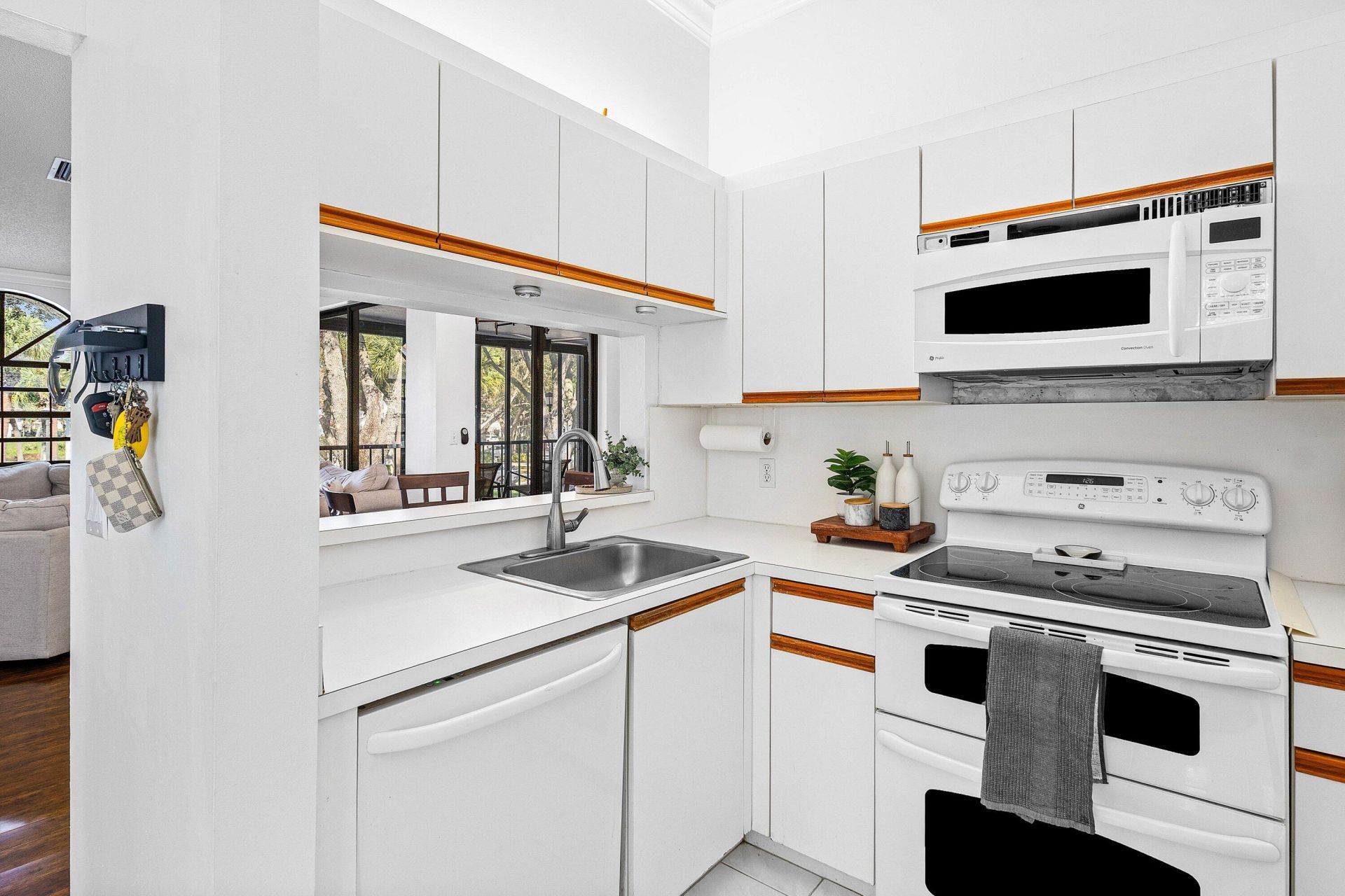 5406 Venetia Court, Unit F, Boynton Beach, FL 33437 Photo