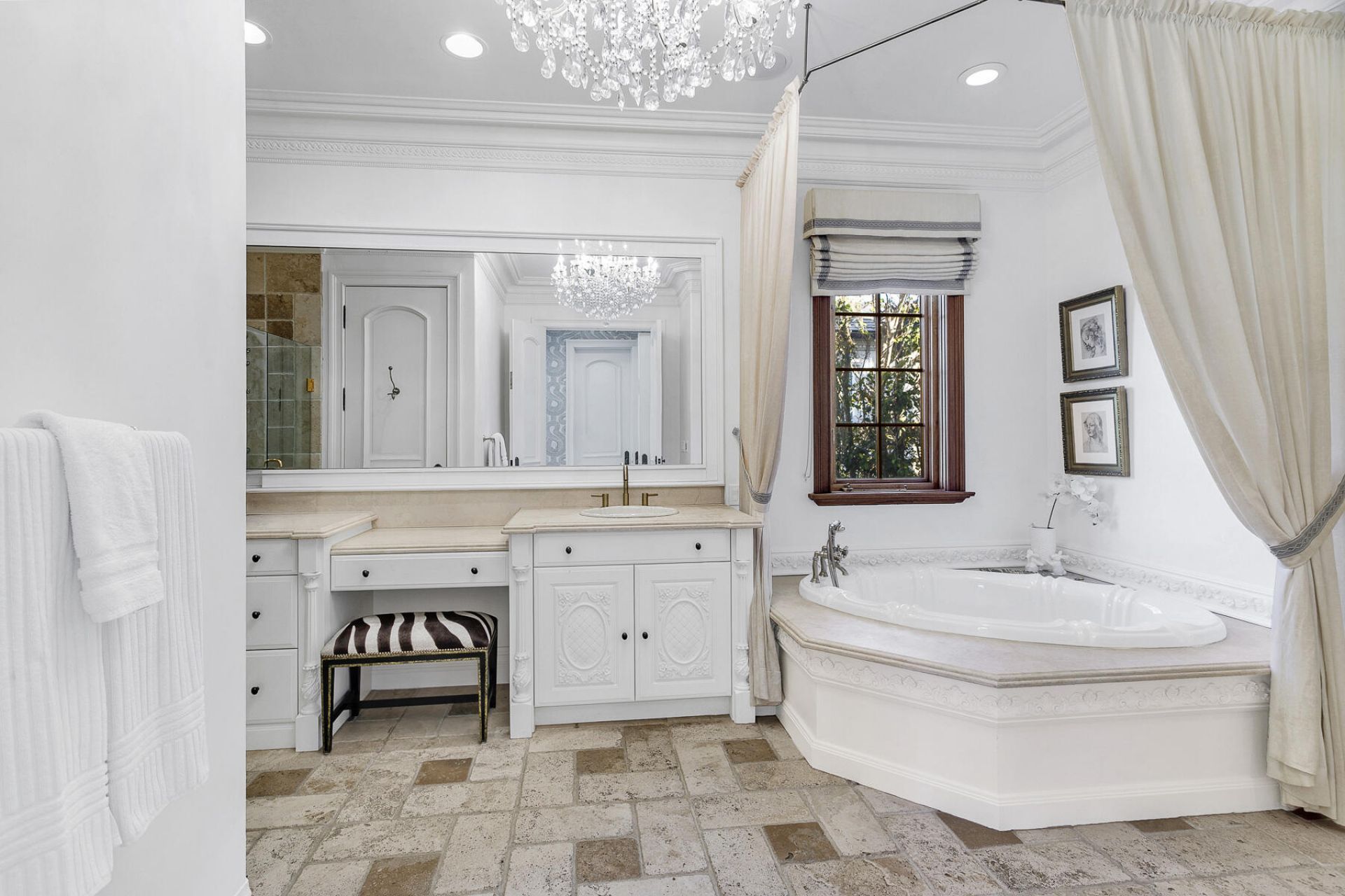 437 Chilean Avenue, Palm Beach, FL 33480 Photo