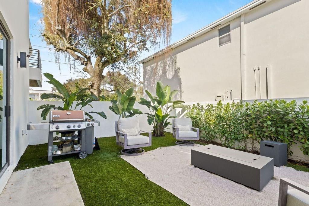 705 SW 8th Terrace, Fort Lauderdale, FL 33315 Photo