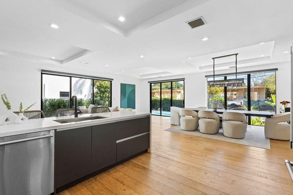 705 SW 8th Terrace, Fort Lauderdale, FL 33315 Photo