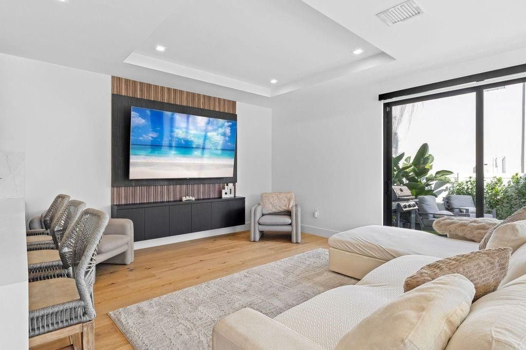 705 SW 8th Terrace, Fort Lauderdale, FL 33315 Photo