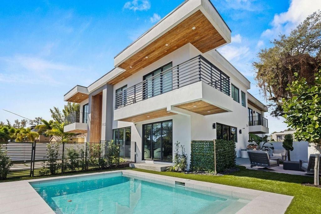 705 SW 8th Terrace, Fort Lauderdale, FL 33315 Photo