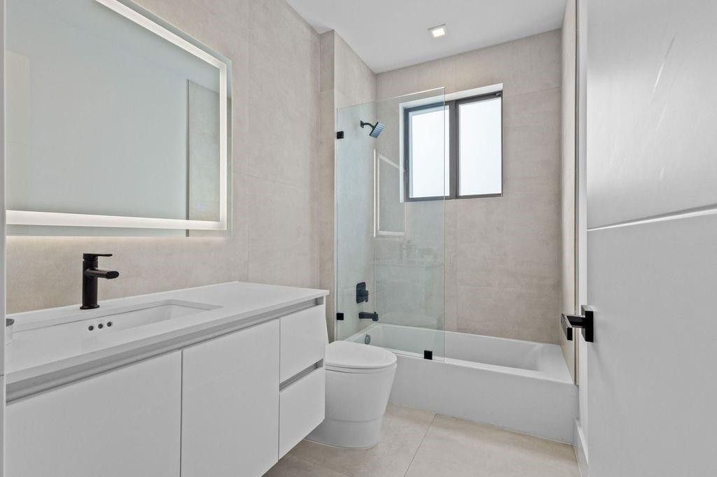 705 SW 8th Terrace, Fort Lauderdale, FL 33315 Photo