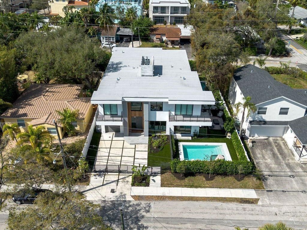 705 SW 8th Terrace, Fort Lauderdale, FL 33315 Photo