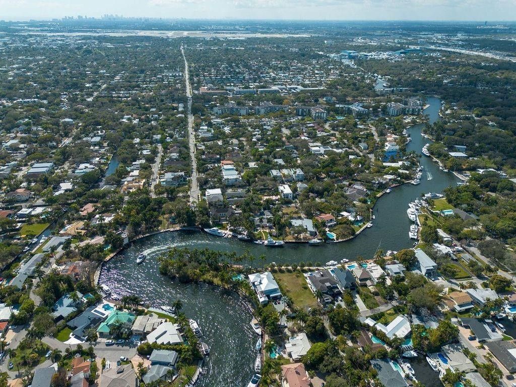 705 SW 8th Terrace, Fort Lauderdale, FL 33315 Photo