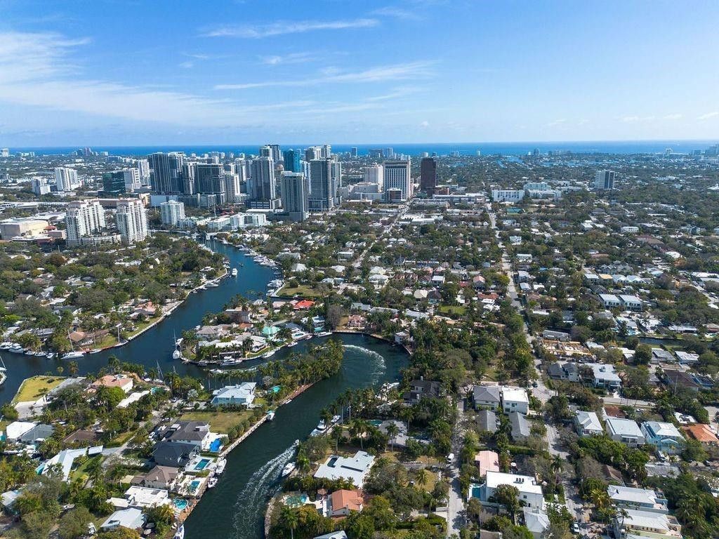 705 SW 8th Terrace, Fort Lauderdale, FL 33315 Photo