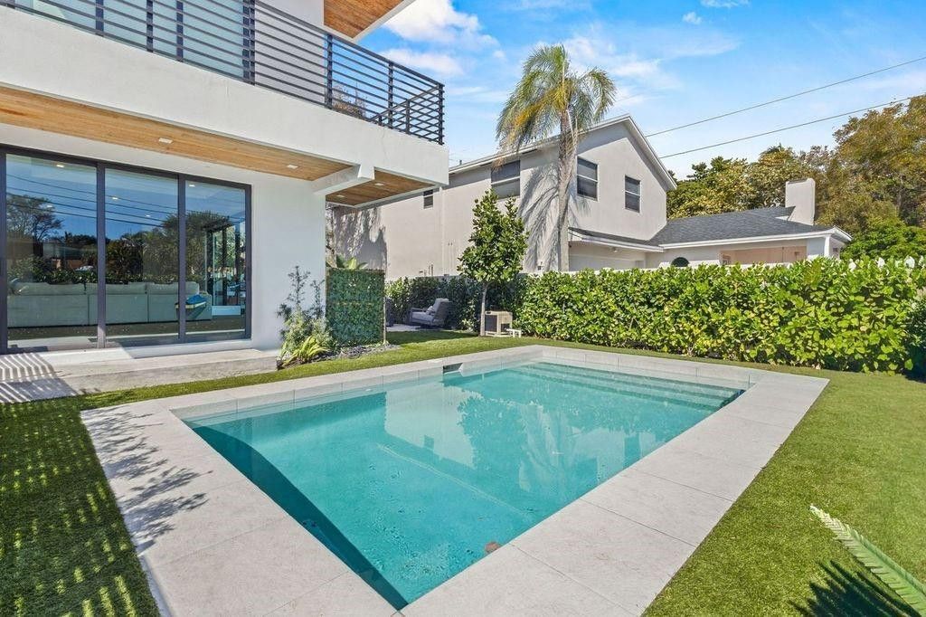 705 SW 8th Terrace, Fort Lauderdale, FL 33315 Photo