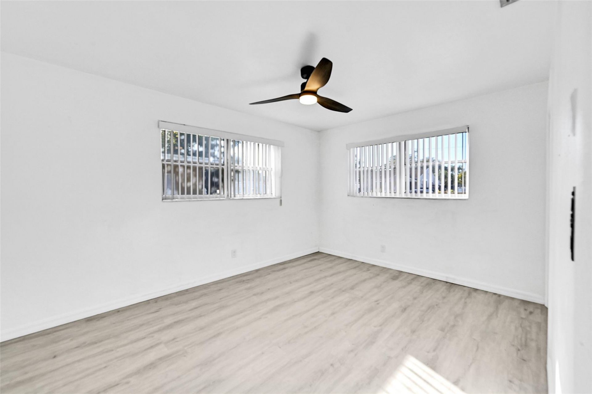 2409 Taft Street, Hollywood, FL 33020 Photo