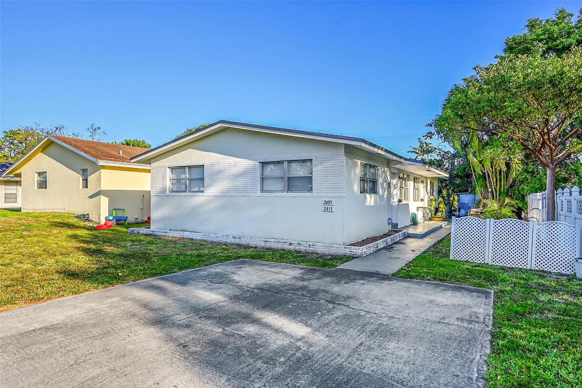 2409 Taft Street, Hollywood, FL 33020 Photo