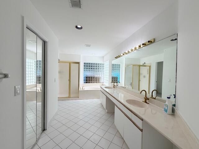 4853 NW 66th Avenue, Lauderhill, FL 33319 Photo
