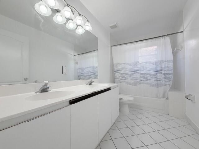 4853 NW 66th Avenue, Lauderhill, FL 33319 Photo