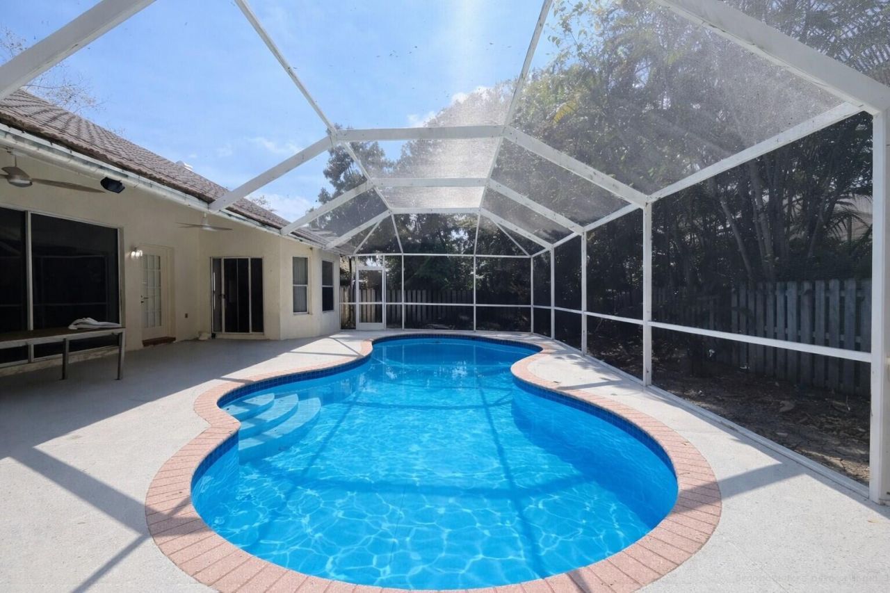4853 NW 66th Avenue, Lauderhill, FL 33319 Photo