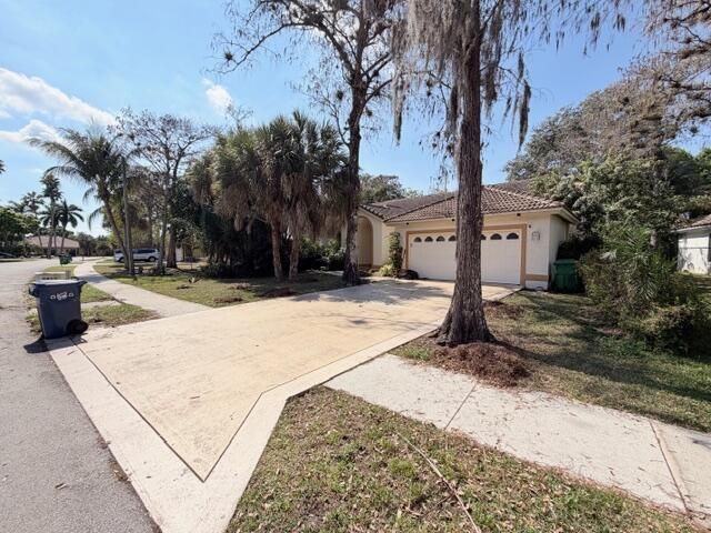 4853 NW 66th Avenue, Lauderhill, FL 33319 Photo
