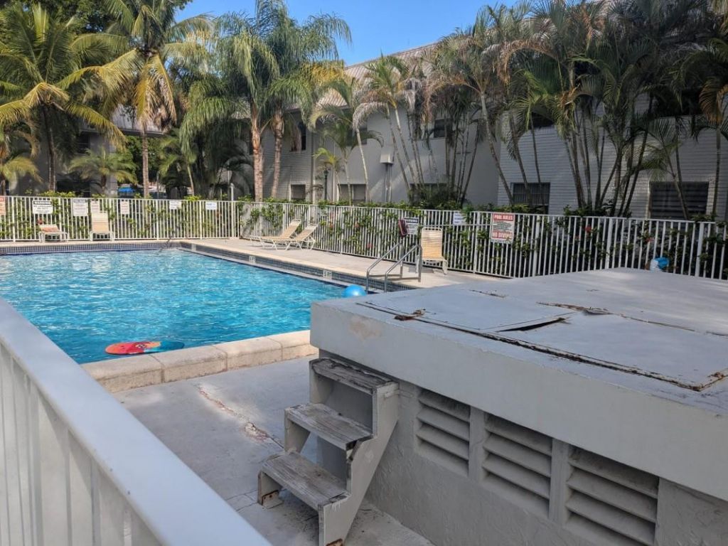 17367 SW 95th Avenue, Unit 17367, Palmetto Bay, FL 33157 Photo