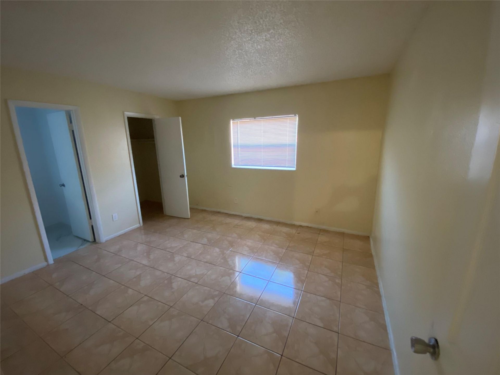 7625 SW 10th St, North Lauderdale, FL 33068 Photo