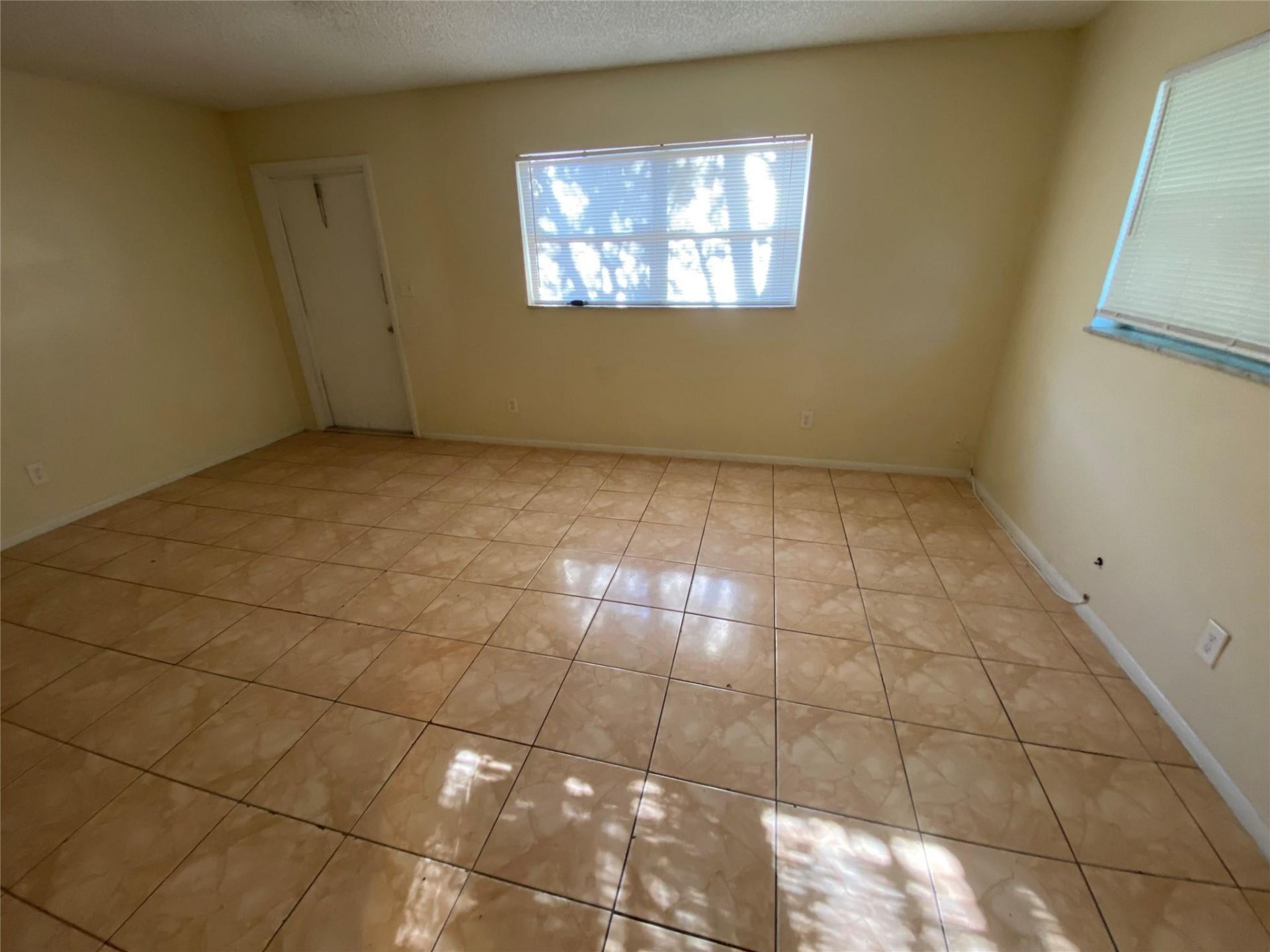 7625 SW 10th St, North Lauderdale, FL 33068 Photo