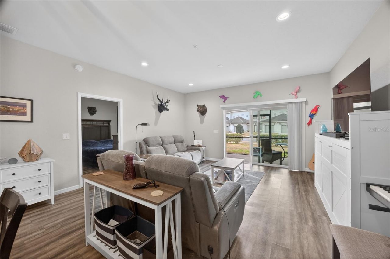 3415 W Anthony Road, Unit 303, Ocala, FL 34475 Photo