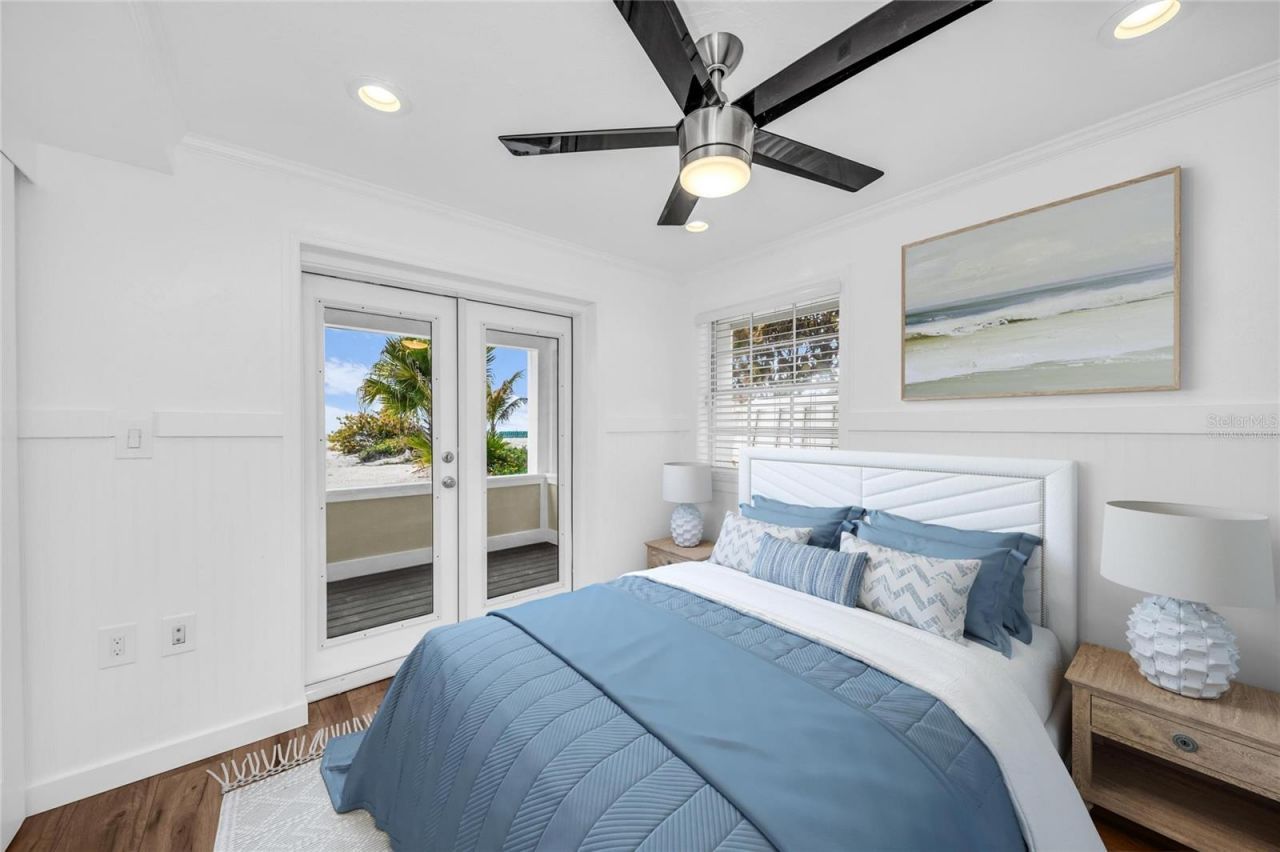 3007 Avenue F, Unit 4, 3, 2, 1, Holmes Beach, FL 34217 Photo