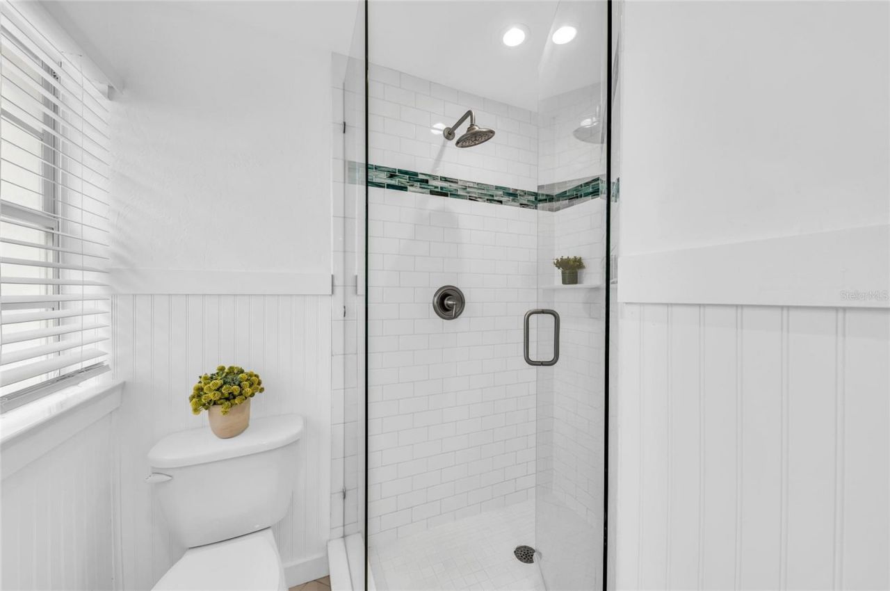 3007 Avenue F, Unit 4, 3, 2, 1, Holmes Beach, FL 34217 Photo