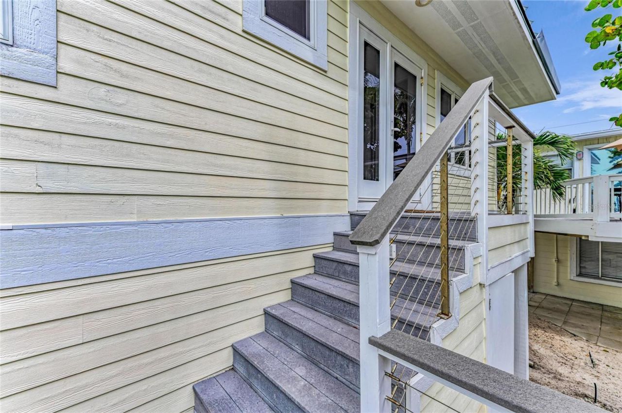 3007 Avenue F, Unit 4, 3, 2, 1, Holmes Beach, FL 34217 Photo