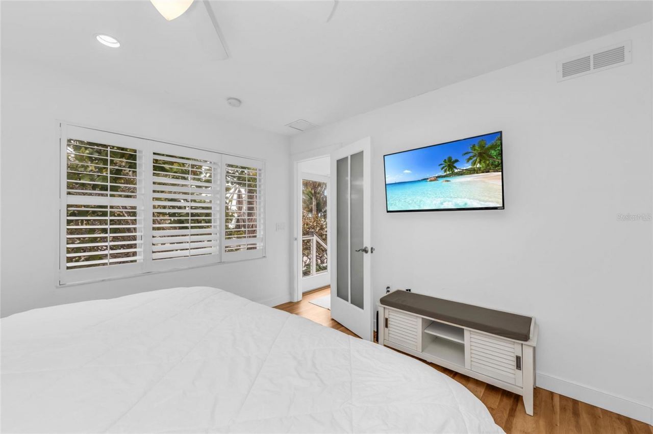 3007 Avenue F, Unit 4, 3, 2, 1, Holmes Beach, FL 34217 Photo