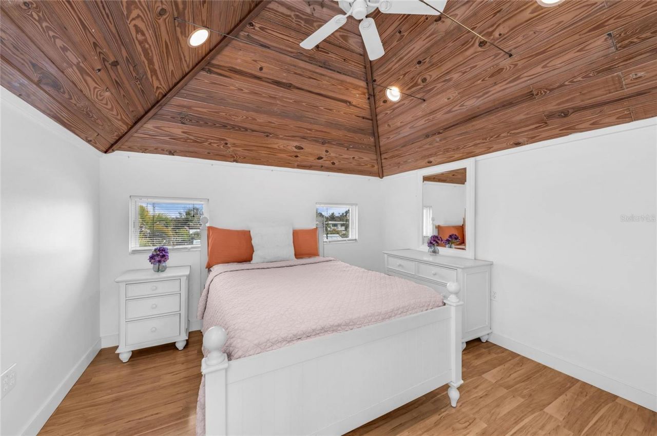 3007 Avenue F, Unit 4, 3, 2, 1, Holmes Beach, FL 34217 Photo