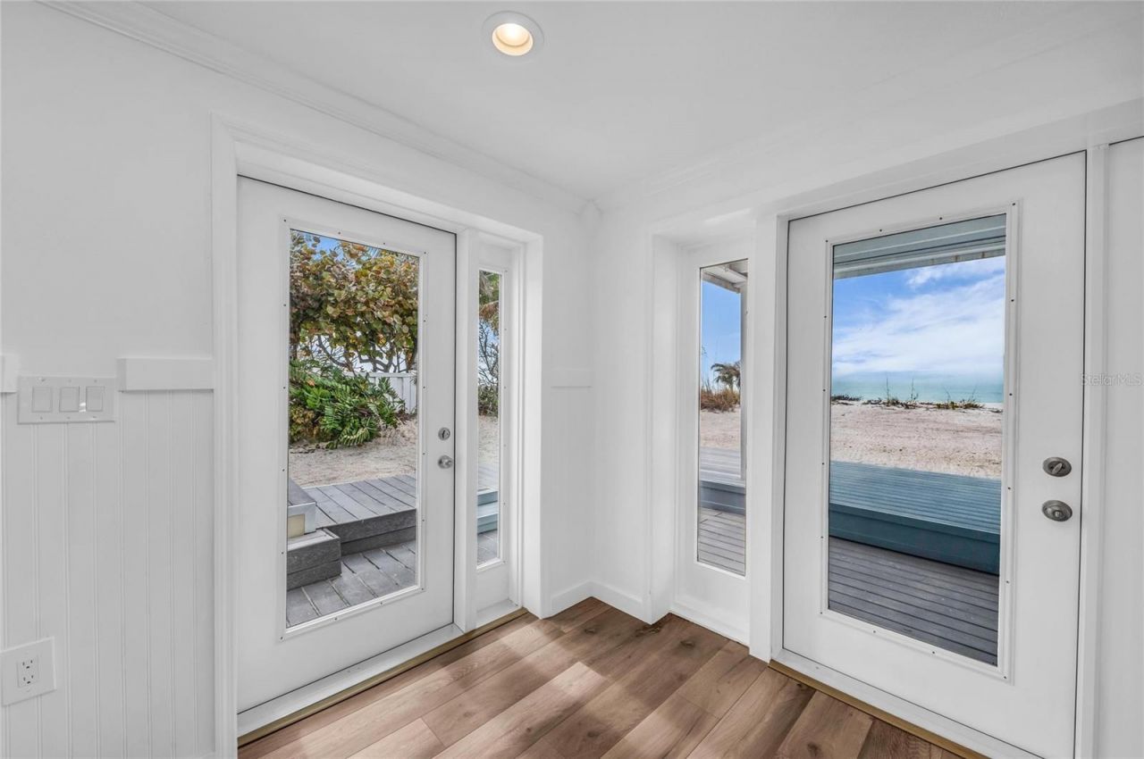 3007 Avenue F, Unit 4, 3, 2, 1, Holmes Beach, FL 34217 Photo