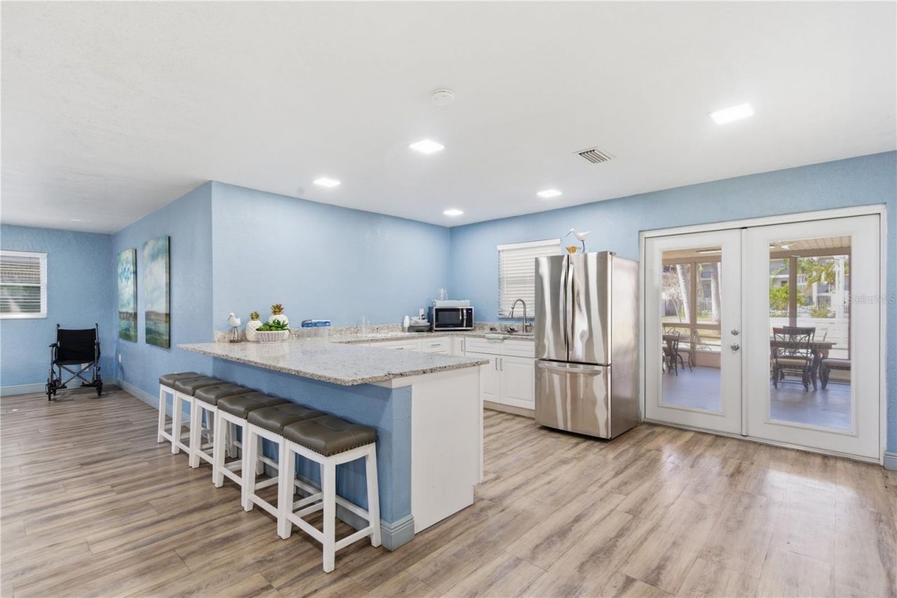 4050 4th Street N, Unit 317, Saint Petersburg, FL 33703 Photo