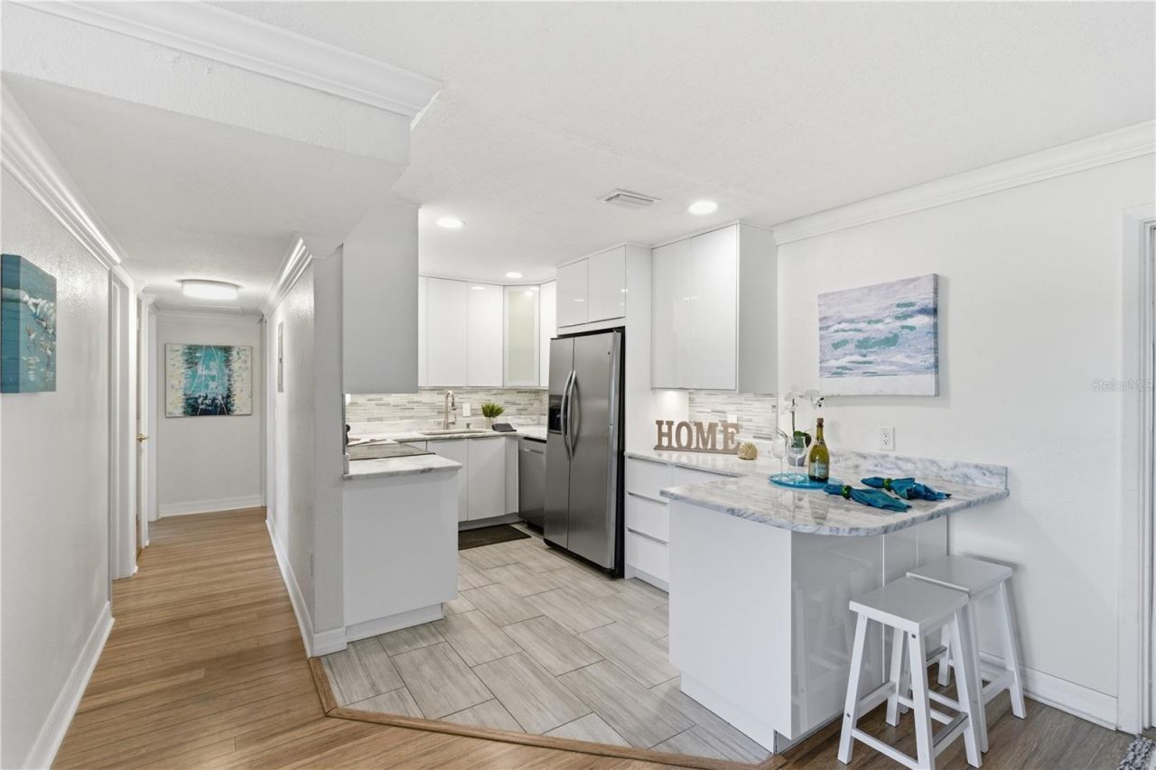 4050 4th Street N, Unit 317, Saint Petersburg, FL 33703 Photo