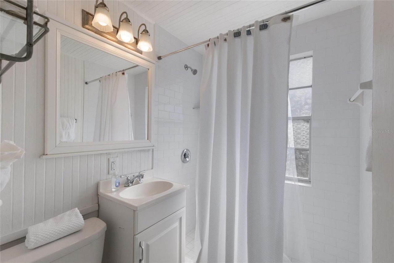 3007 Avenue F, Unit 1, 2, 3, 4, Holmes Beach, FL 34217 Photo