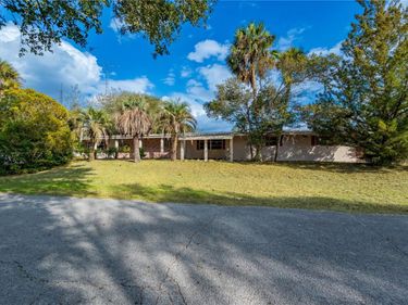 15851 NE 15TH STREET, WILLISTON, FL 32696