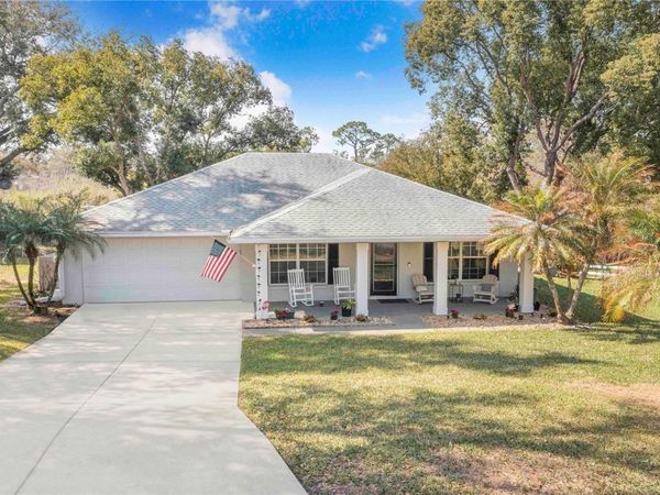 194 S LAKE MARIAM DRIVE, WINTER HAVEN, FL 33884