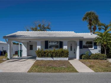 563 SPANISH DRIVE S, LONGBOAT KEY, FL 34228