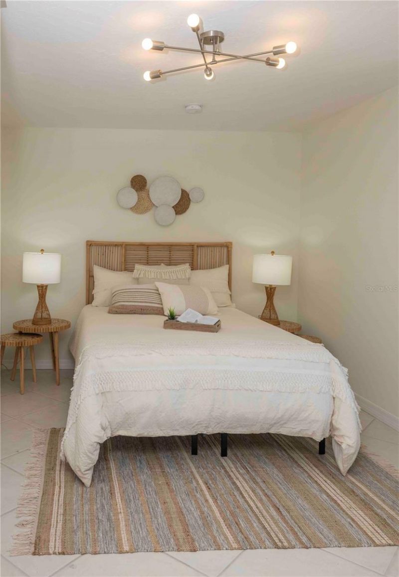 563 Spanish Drive S, Longboat Key, FL 34228 Photo