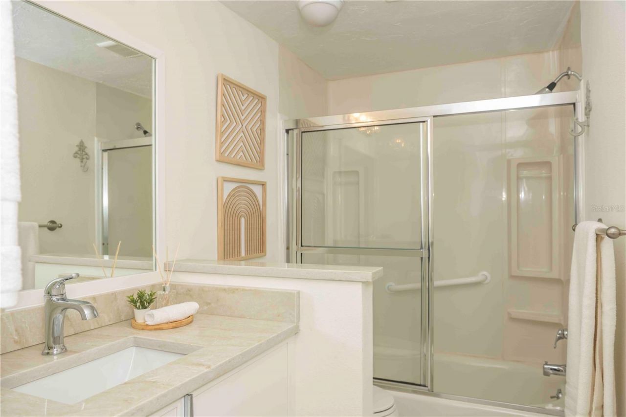 563 Spanish Drive S, Longboat Key, FL 34228 Photo