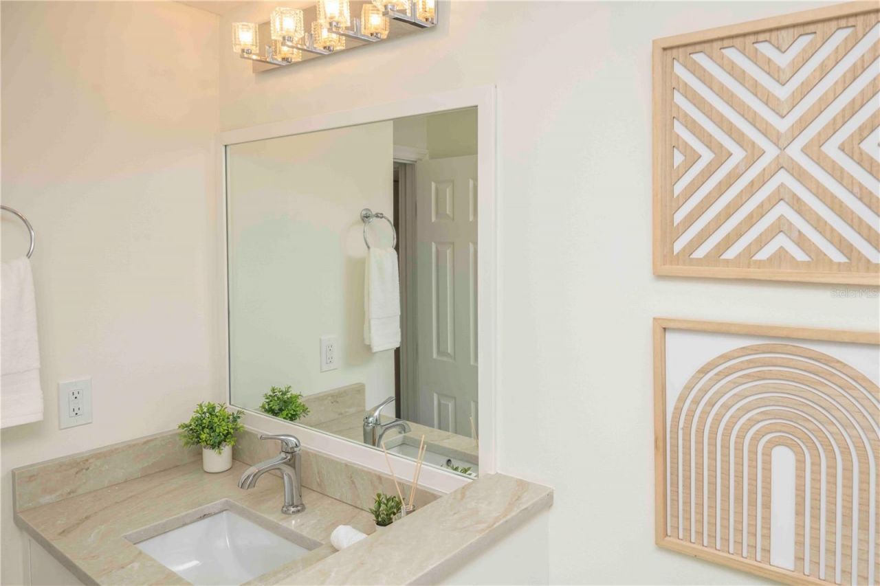 563 Spanish Drive S, Longboat Key, FL 34228 Photo