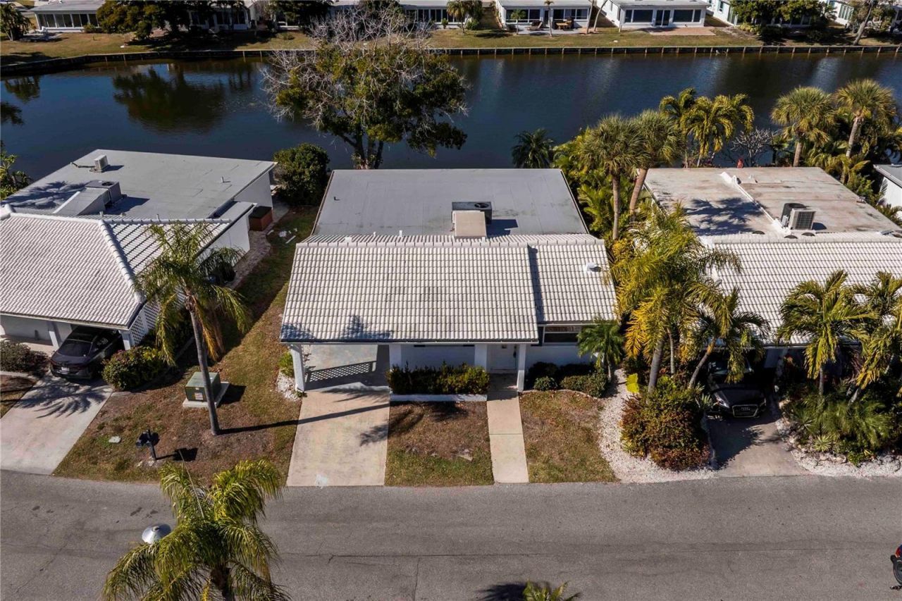 563 Spanish Drive S, Longboat Key, FL 34228 Photo