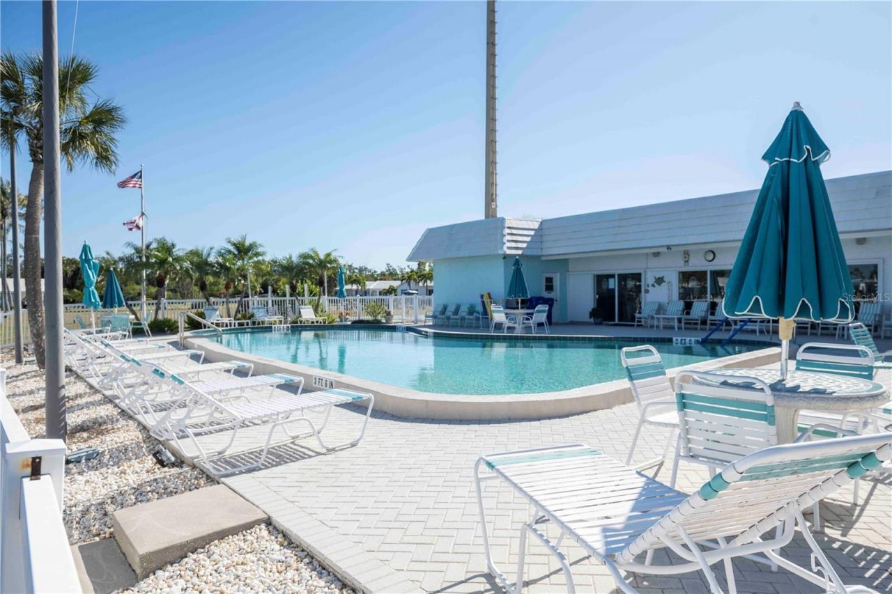 563 Spanish Drive S, Longboat Key, FL 34228 Photo