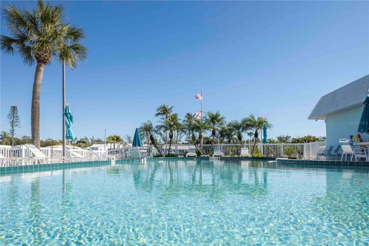 563 Spanish Drive S, Longboat Key, FL 34228 Photo